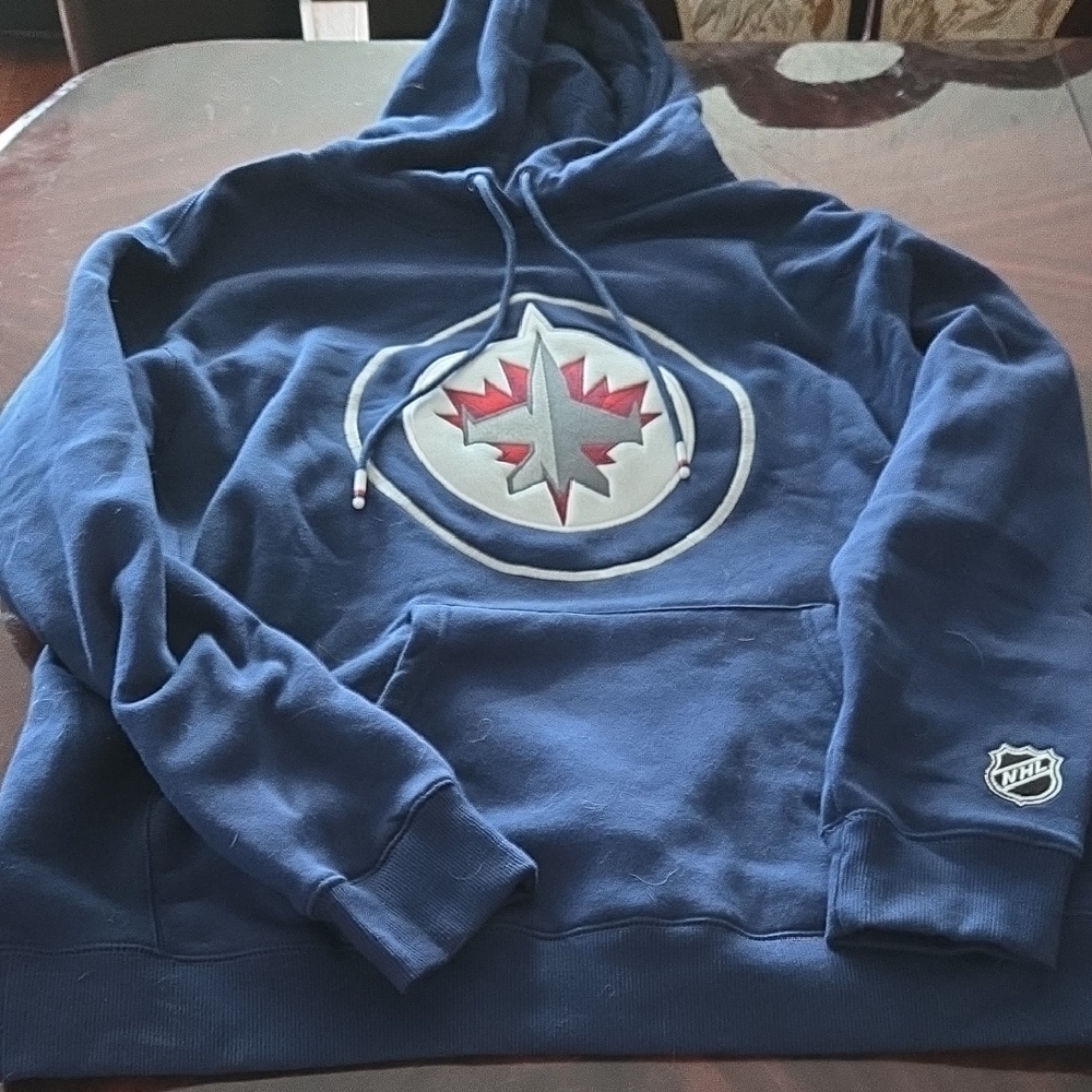 Winnipeg Jets Navy Pullover Hoodie with Team Crest